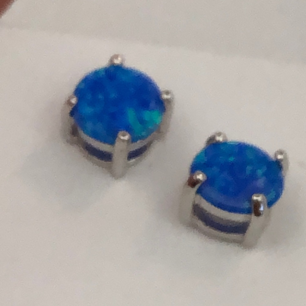 Sterling Silver blue Opal earrings - Picture 3 of 8